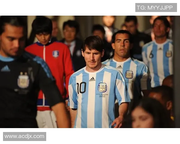 足球明星DIY钻石画创意指南让你的艺术作品闪耀球场魅力